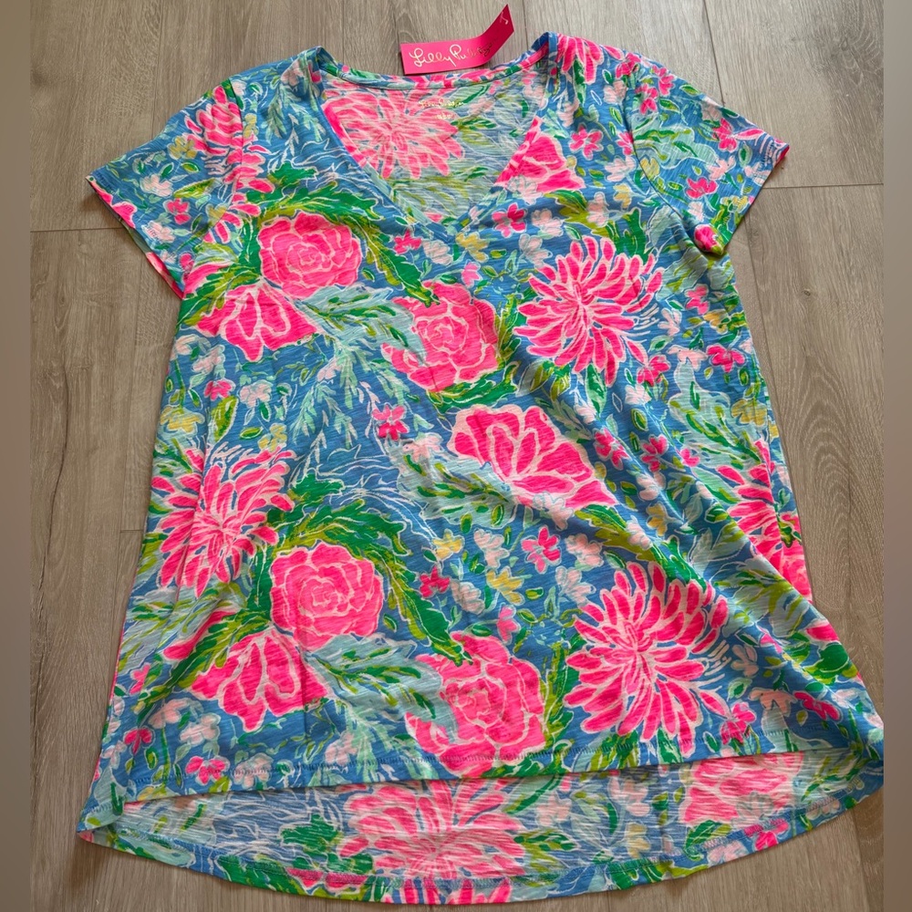 Lilly Pulitzer Etta V-Neck T-Shirt Top